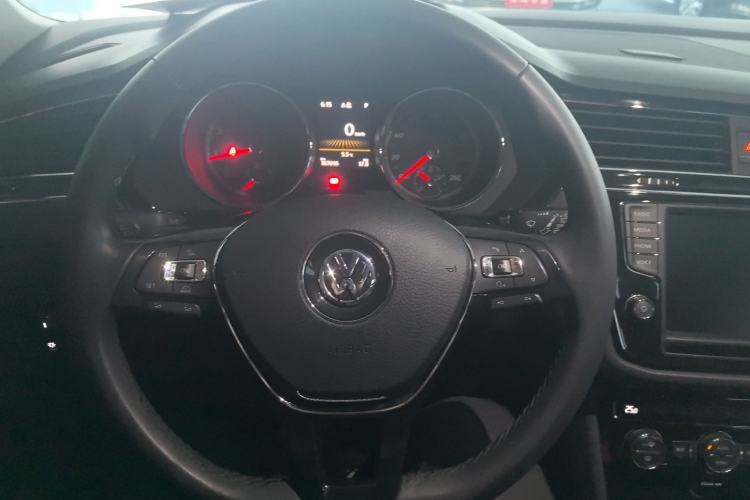 Used Volkswagen Tiguan L 2017 380TSI Automatic All-Wheel-Drive Luxury Edition