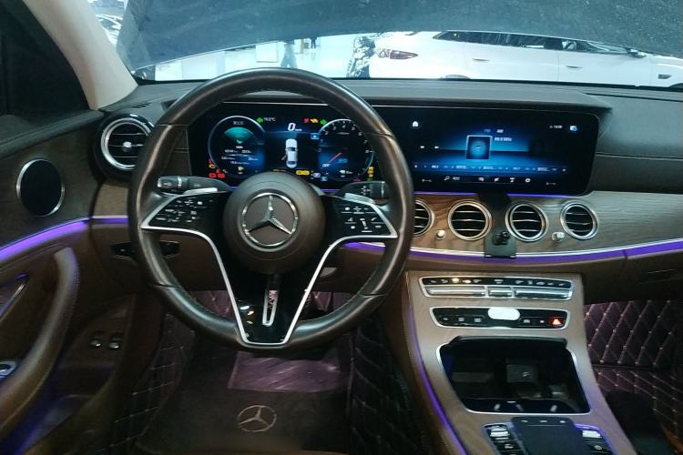 Used Mercedes-Benz E-Class New Energy 2022 Restyled E 350 e L Plug-in Hybrid Sedan
