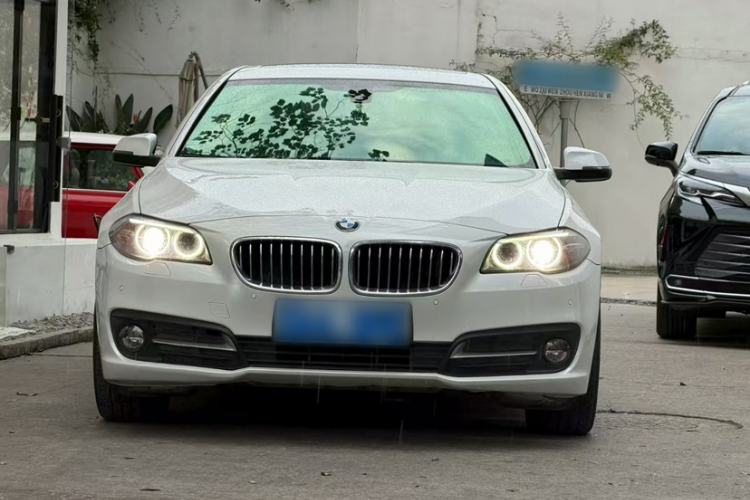 Used BMW 5 Series 2017 525Li Leading Model