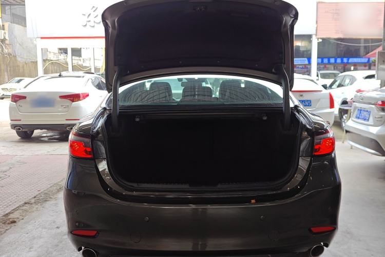 Used Mazda Atenza 2020 2.0L Blue Sky Luxury Edition
