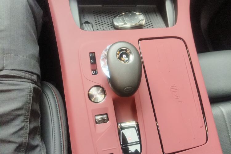 Used GAC Trumpchi M8 2025 Zongshi Series Super Hybrid Edition
