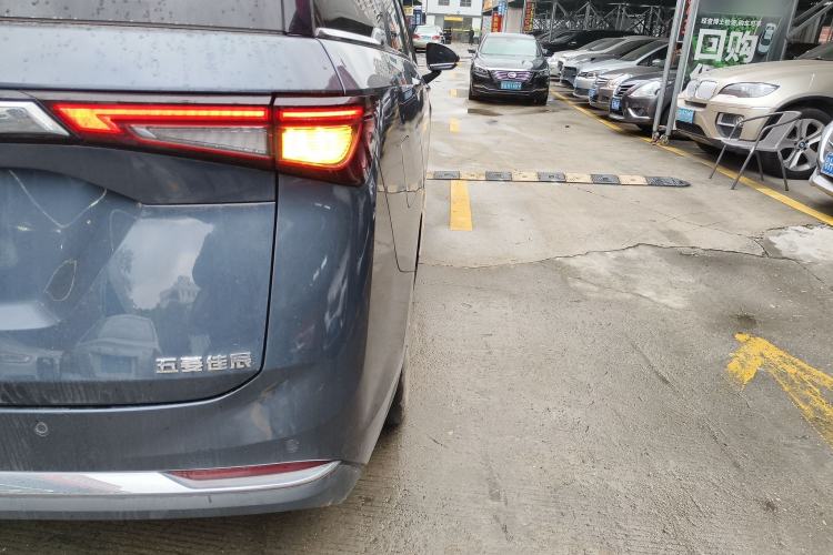 Used Wuling Jiachen 2022 1.5T CVT Smart Luxury Version