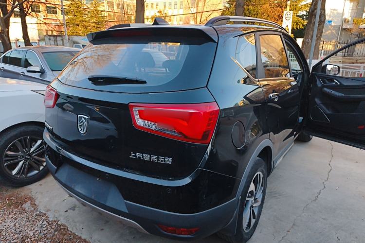 Used Baojun 560 2015 1.8L Manual Luxury Model
