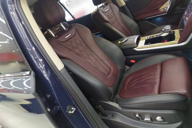 Used Hongqi HS7 2023 2.0T Automatic All-Wheel-Drive Flagship Edition Six Seats
