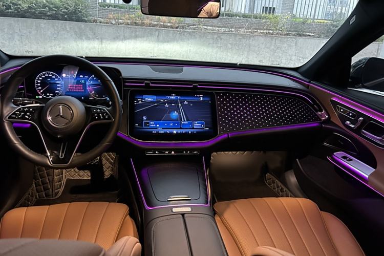 Used Mercedes-Benz E-Class 2024 Refresh E 300 L Stylish Edition
