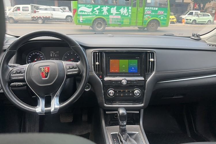 Used Roewe i6 2018 20T Automatic Flagship Edition
