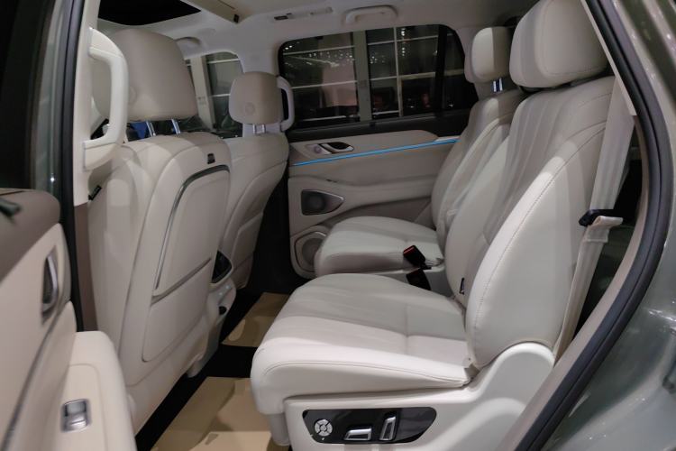 Used Wey Lanshan 2025 Four-Wheel Drive Max
