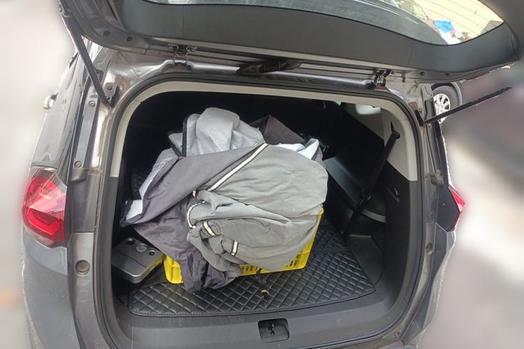 Used Chevrolet Orlando 2018 Redline 530T Automatic Zhaoxiang Edition (5+2 Seating) – China V Standard
