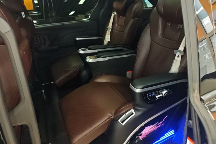 Used Toyota Granvia 2024 2.5L Hybrid Prestige PLUS Four-Wheel Drive Version