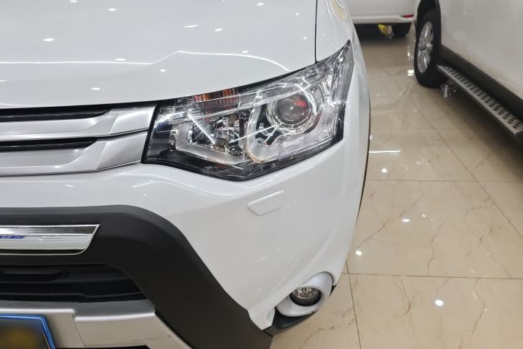 Used Mitsubishi Outlander 2014 2.4L 4x4 Deluxe Value Edition 5 Seats