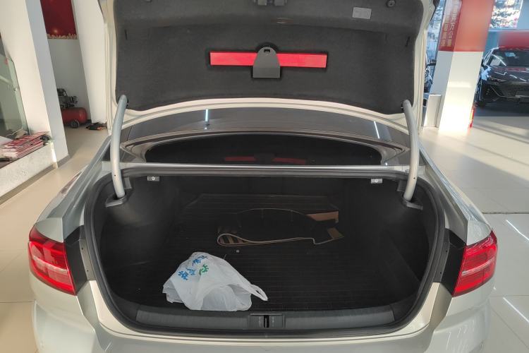 Used Volkswagen Magotan 2017 380TSI DSG Luxury Model
