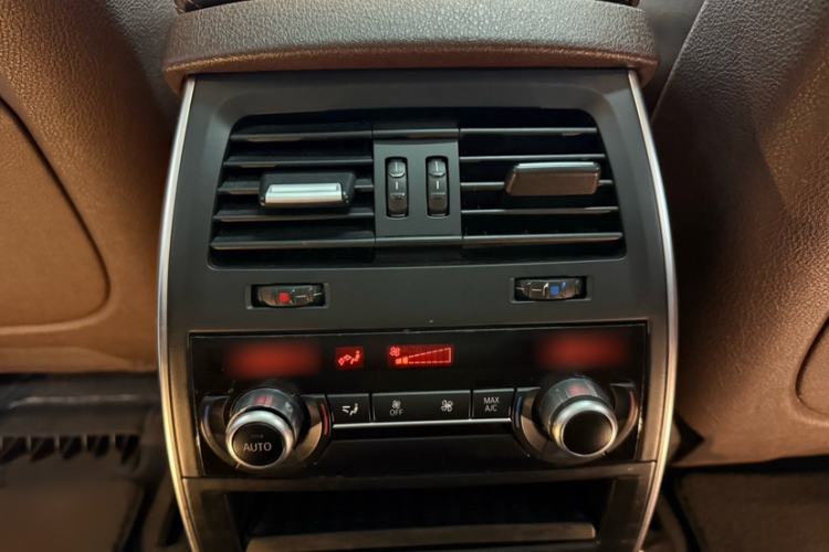 Used BMW 5 Series GT 2015 528i Luxury Edition
