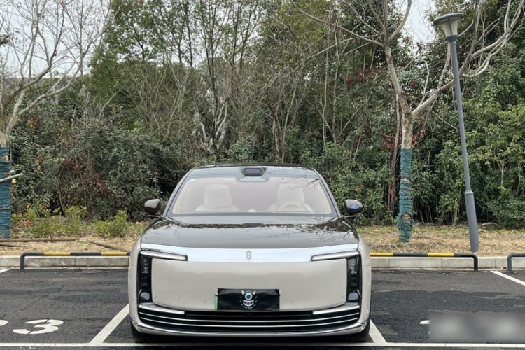 Used Hima S800 2025 Model, Range-Extended Starlight Executive Edition, 4 Seats