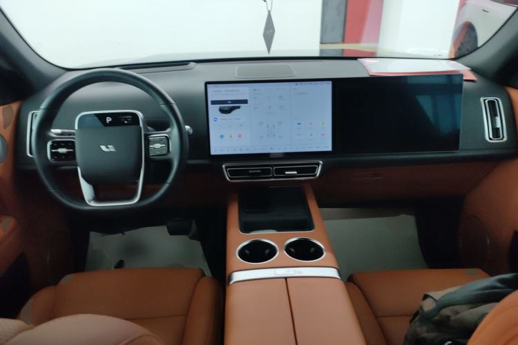 Used Li Auto L7 2023 Air model
