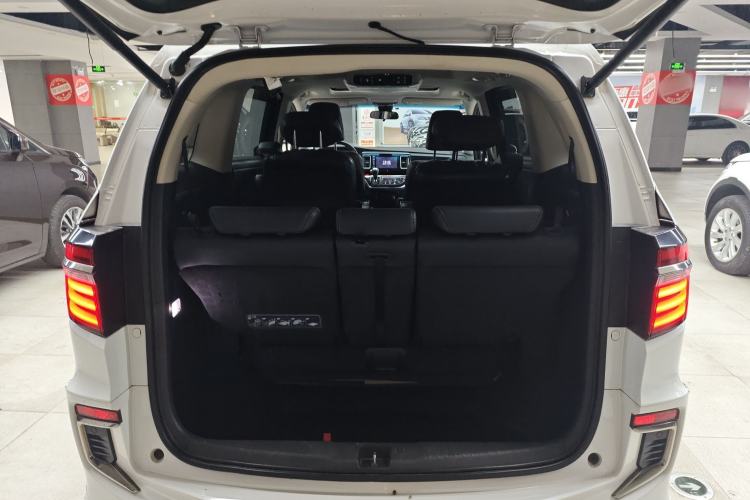 Used Honda Elysion 2019 2.0L Hybrid Luxury Edition
