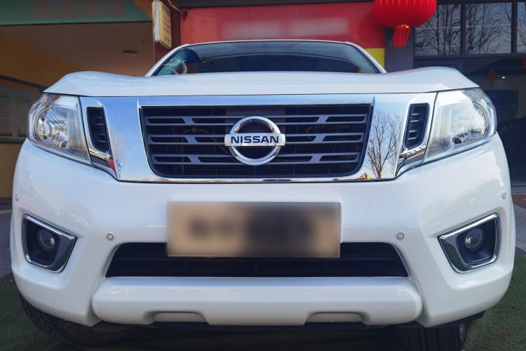 Used Nissan Navara 2017 2.5L Automatic 2WD Luxury Edition QR25