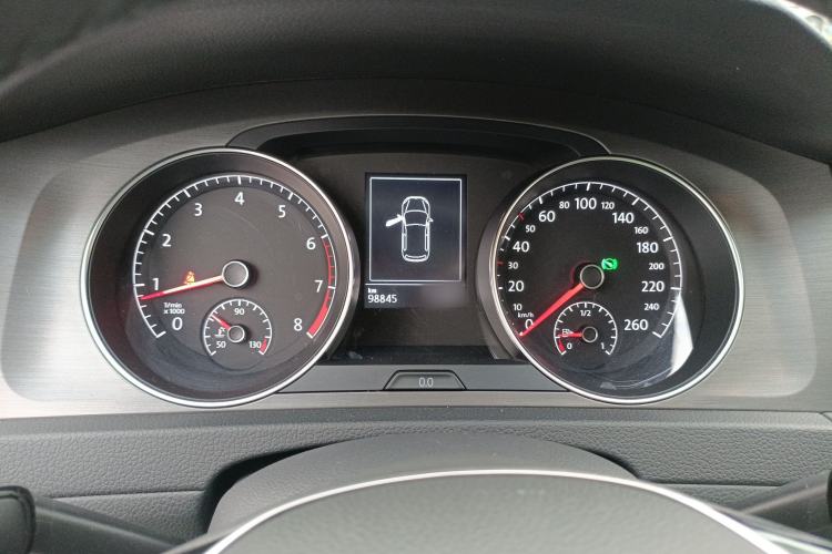 Used Volkswagen Golf 2016 1.6L Automatic Comfort Model
