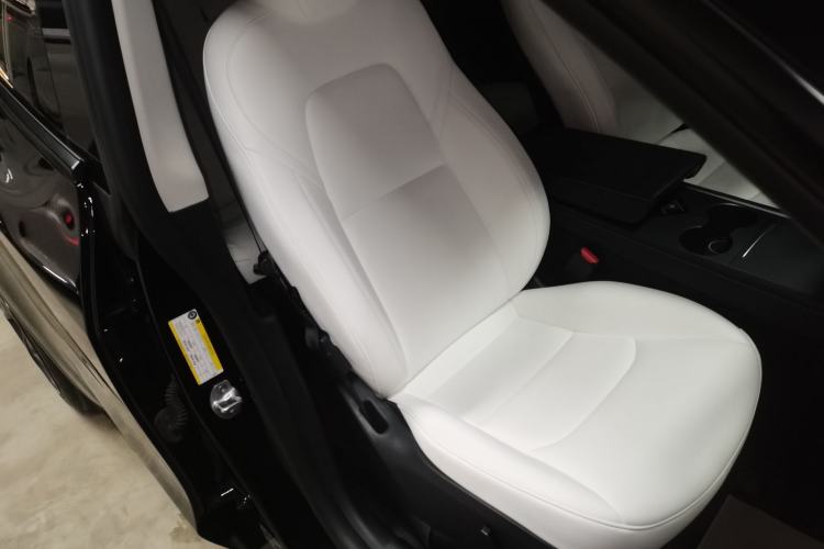 Used Tesla Model Y 2023 Rear-Wheel-Drive Version