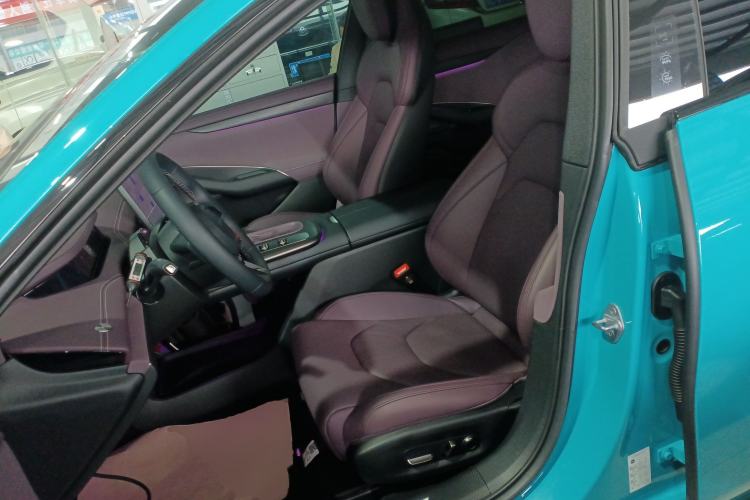 Used  SU7 2024 Rear-Drive Long-Range Intelligent Driving Version
