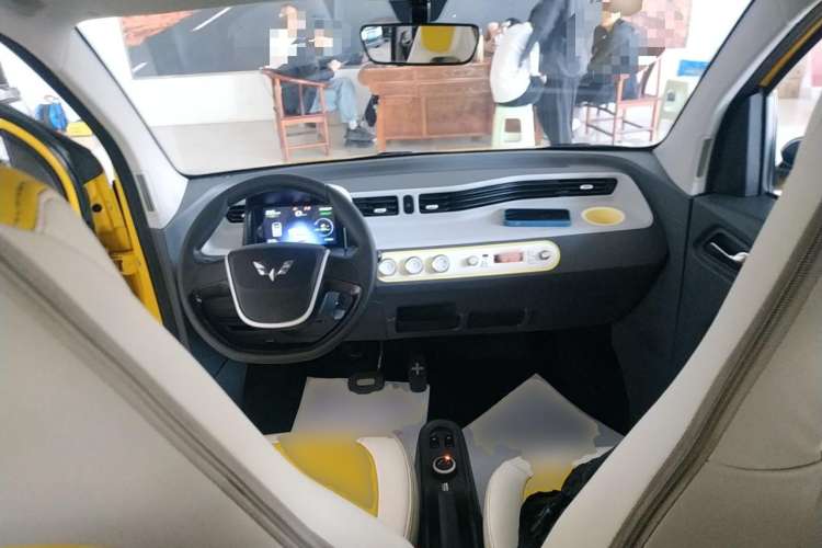 Used Wuling Hongguang MINIEV 2021 Macaron Premium Model – Lithium Iron Phosphate
