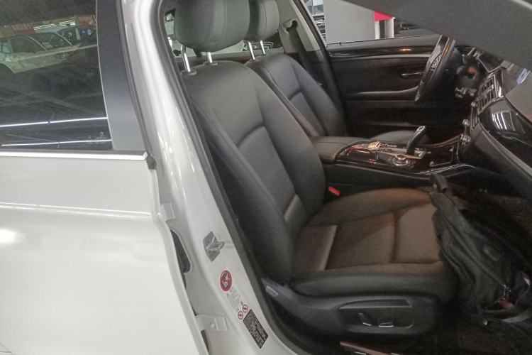 Used BMW 5 Series 2014 520i Elegant Edition
