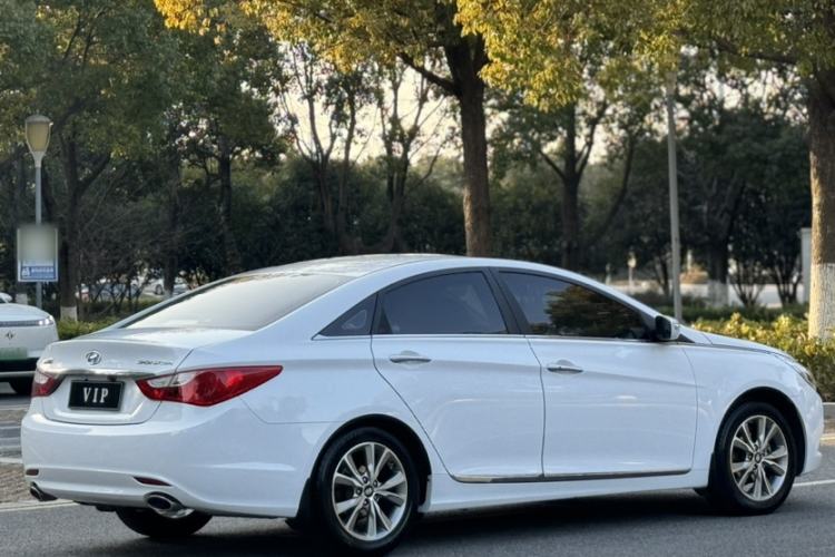 Used Hyundai Sonata 2014 2.0L Automatic Luxury Edition
