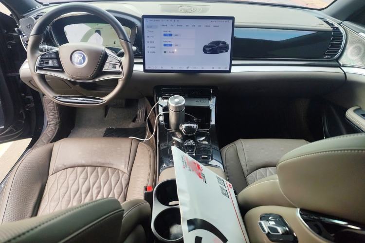 Used BYD Han 2024 EV Glory Edition 506KM Front-Wheel-Drive Premium Model