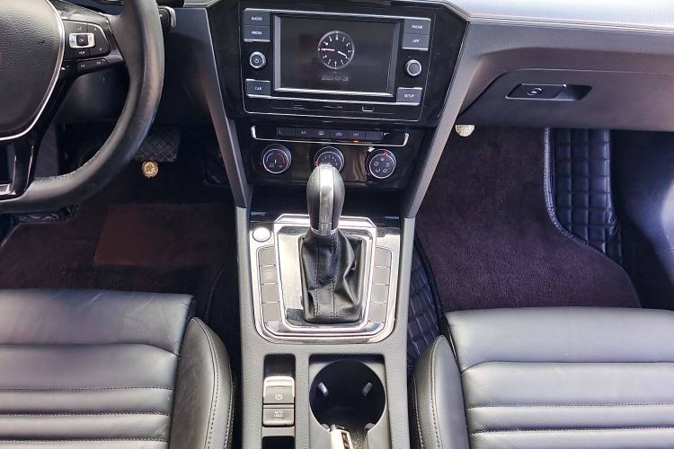 Used Volkswagen Magotan 2019 330TSI DSG Leading Edition China V Standard
