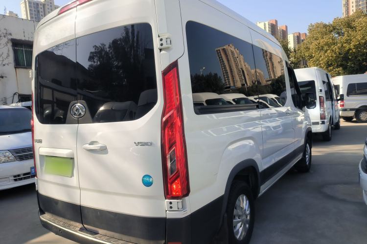 Used SAIC MAXUS Xintu V90 2021 2.0T Manual Zhiyun King Rear-Drive Single-Tire Long Wheelbase High-Roof 7-Seater