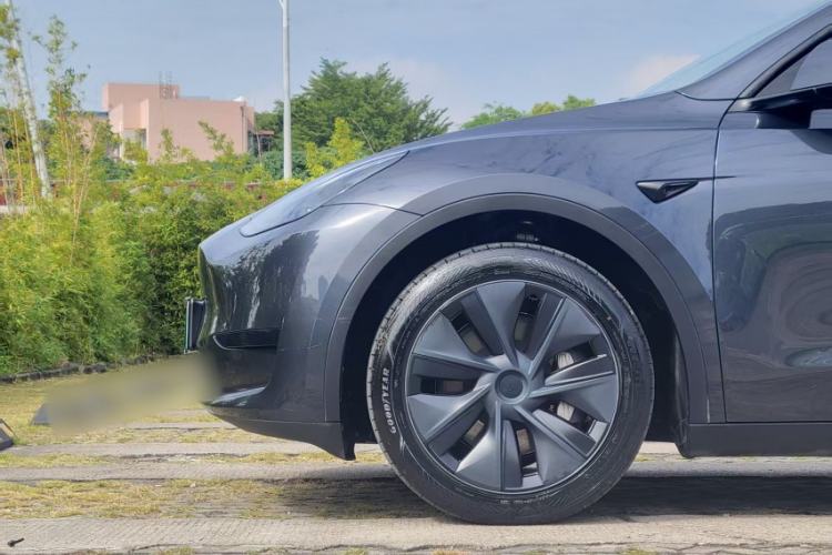 Used Tesla Model Y 2024 Rear-Wheel-Drive Version
