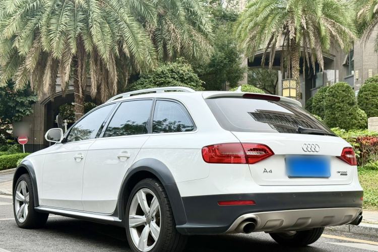 Used Audi A4 (Import) 2014 40 TFSI allroad quattro plus version
