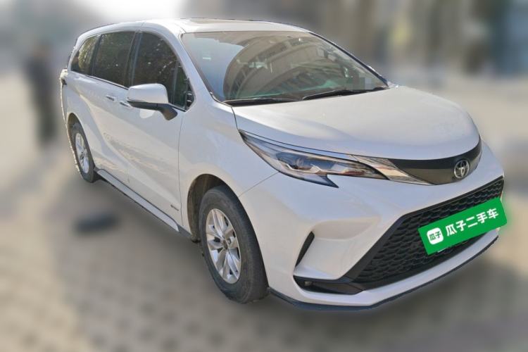 Used Toyota Granvia 2024 2.5L Hybrid Comfort Edition
