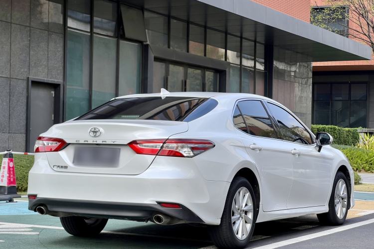 Used Toyota Camry 2022 2.0GVP Premier Edition
