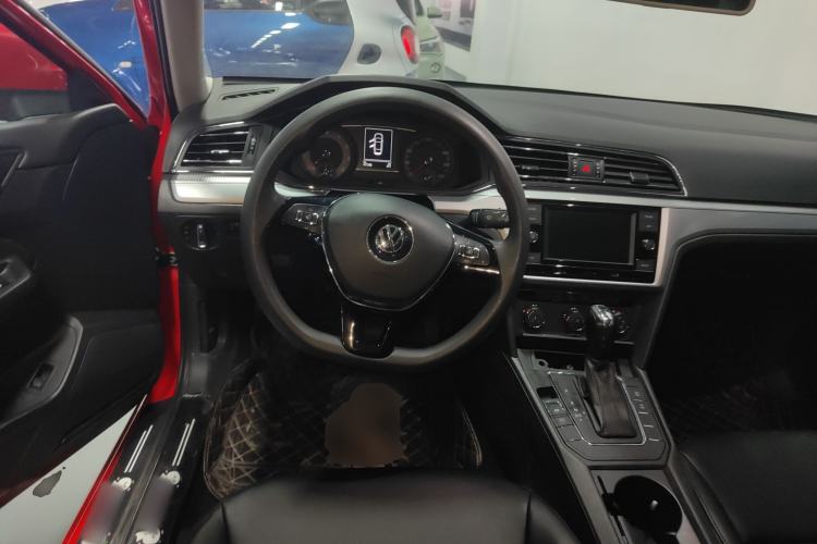 Used Volkswagen Lamando 2019 230TSI DSG Vision Edition China VI Standard
