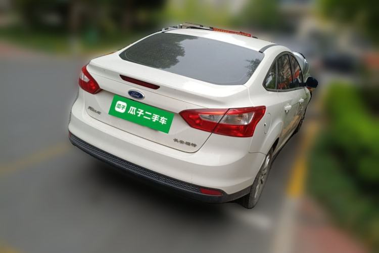 Used Ford Focus 2012 Sedan 1.6L Automatic Comfort Model
