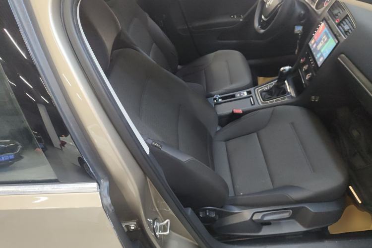 Used Volkswagen Golf 2016 230TSI Automatic Comfort Version
