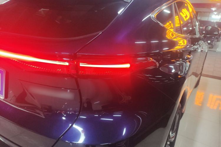 Used Toyota Harrier 2022 2.0L CVT Two-Wheel Drive Deluxe Edition
