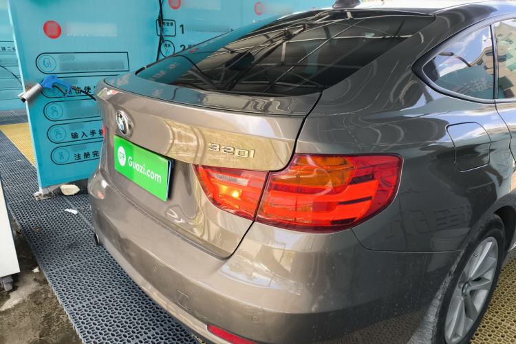 Used BMW 3 Series GT 2013 320i Leading Model
