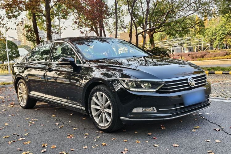 Used Volkswagen Magotan 2019 330TSI DSG Leading Model China VI Standard