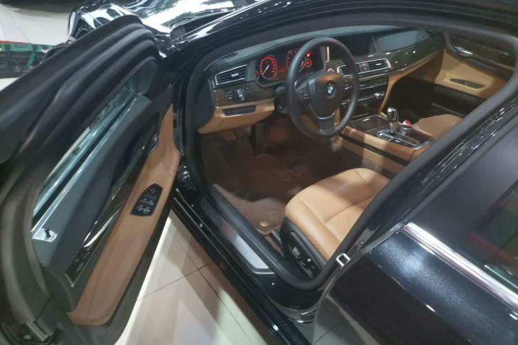 Used BMW 7 Series 2014 730Li Premium Edition
