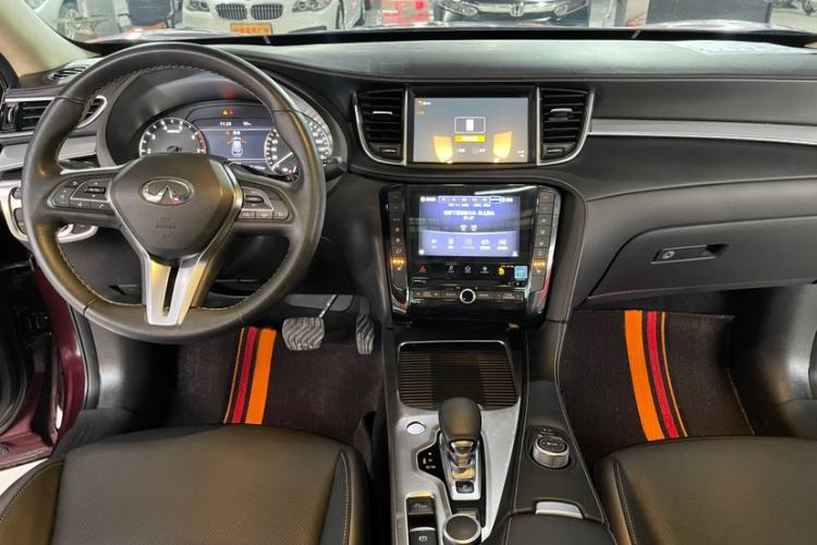 Used Infiniti QX50 2018 2.0T Two-Wheel Drive Fashion Edition
