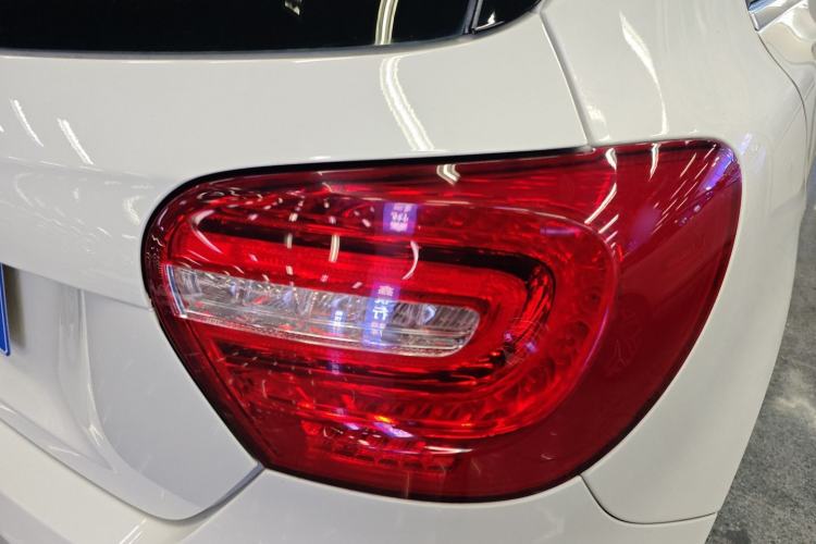 Used Mercedes-Benz A-Class 2015 A 200 Fashion Model
