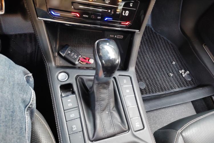 Used Volkswagen Passat 2020 330TSI Prestige Edition China VI Standard
