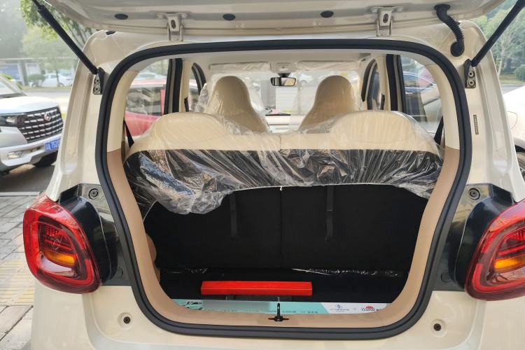 Used Wuling Hongguang MINIEV 2025 Four-Door Version Advanced Edition
