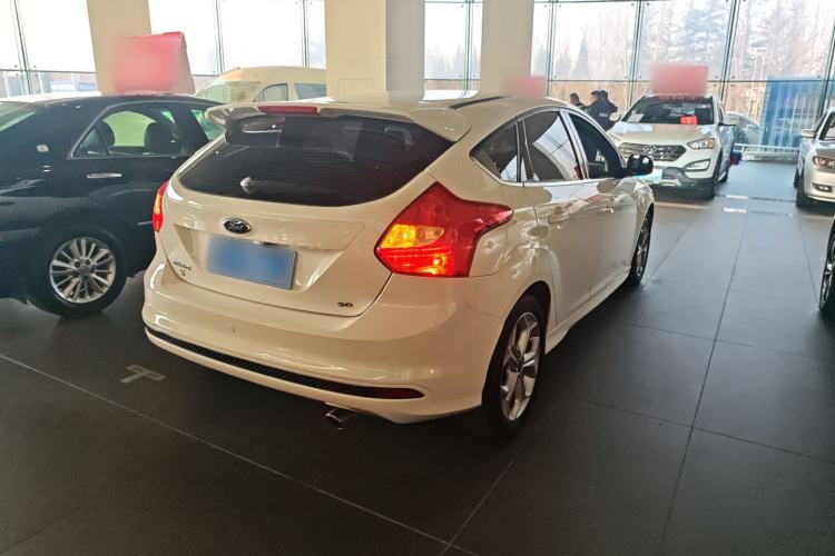 Used Ford Focus 2012 Hatchback 2.0L Automatic Luxury Sport Model