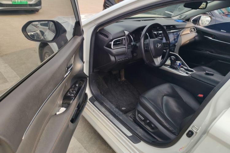 Used Toyota Camry 2018 Dual-Engine 2.5HQ Flagship Edition