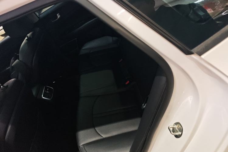 Used Kia K5 2016 1.6T Automatic LUX