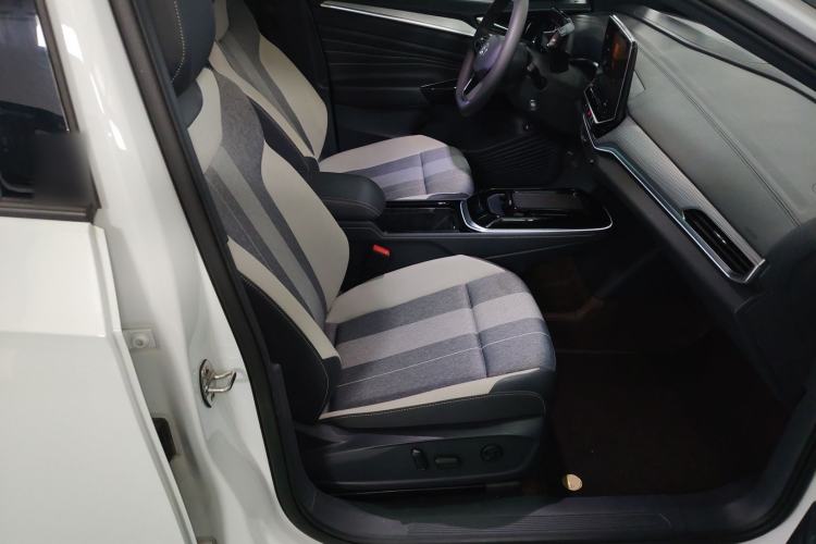 Used Volkswagen ID.4 CROZZ 2022 Long-Range PURE+ Edition