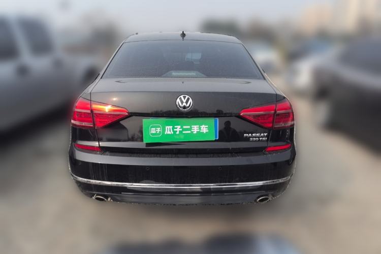 Used Volkswagen Passat 2016 330TSI DSG Luxury Edition
