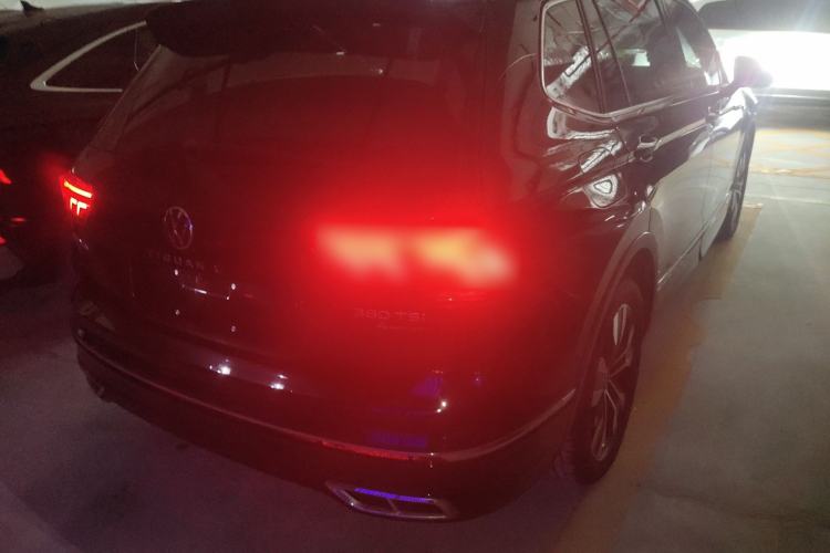 Used Volkswagen Tiguan L 2023 380TSI Automatic All-Wheel Drive R-Line Flagship 7-Seater